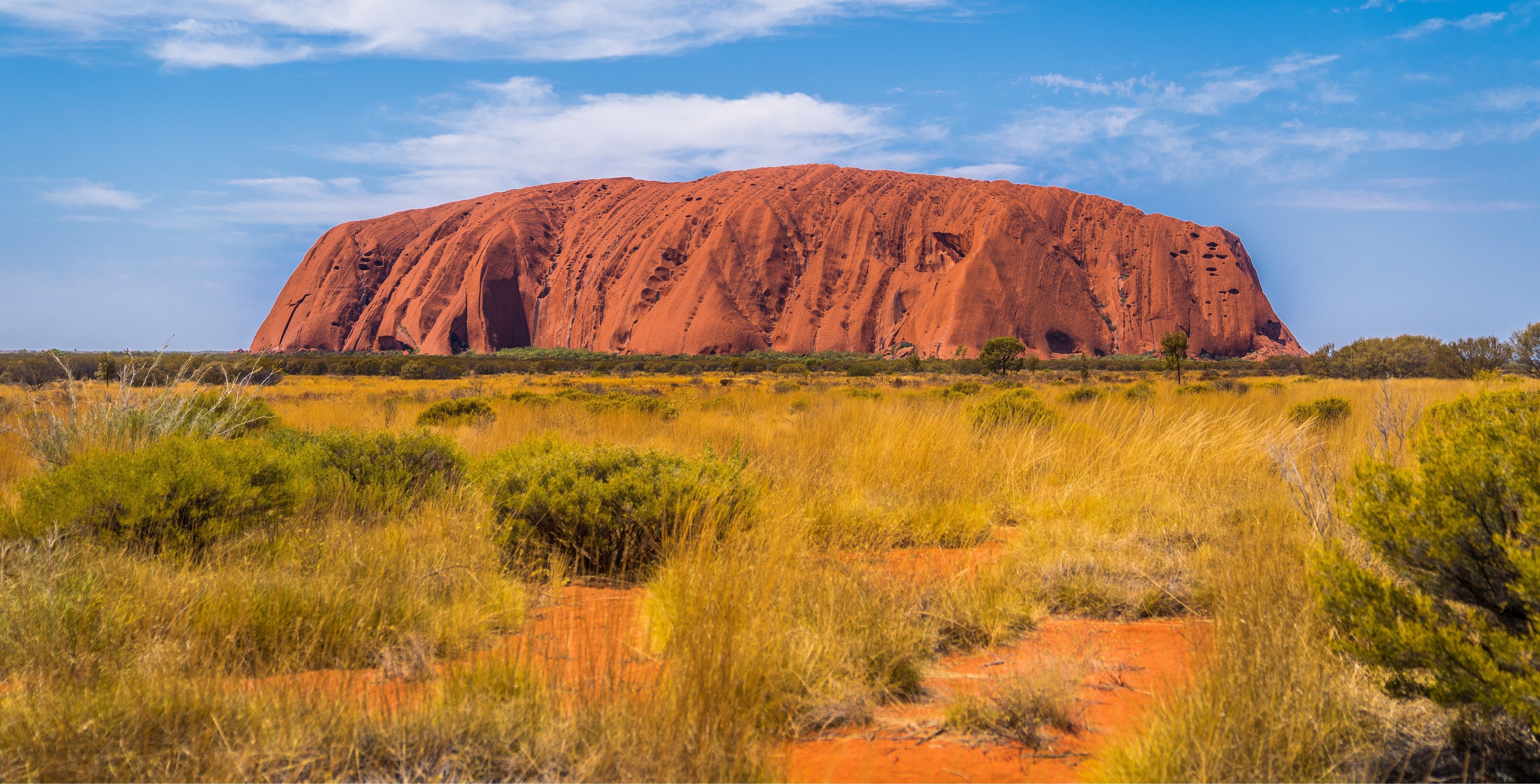 Uluṟu: Uncover the Secrets of the Red Centre